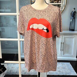 Misslook Red Lips Leopard Print T Shirt XL